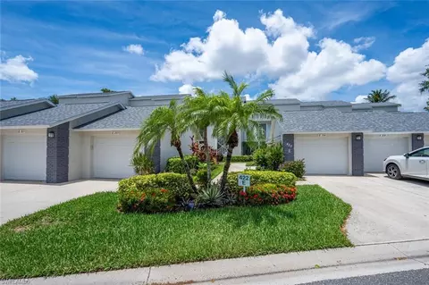 422 Country Hollow Ct #E205, Naples, FL 34104