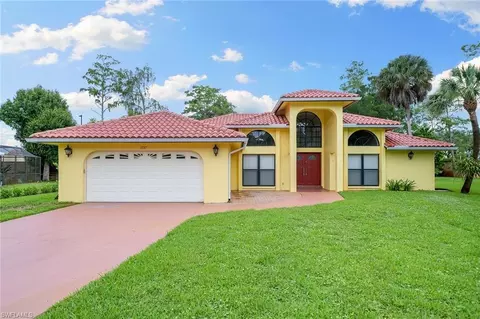 1737 Knights Way, Naples, FL 34112