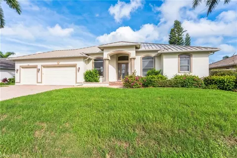 1574 Jamaica Ct, Marco Island, FL 34145