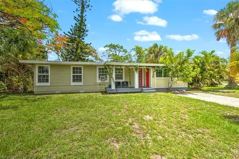 1755 Oakley Ave, Fort Myers, FL 33901