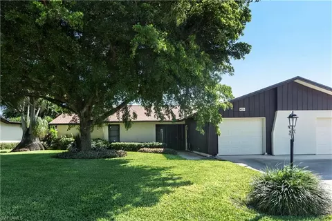 4715 Lakewood Blvd #J13, Naples, FL 34112
