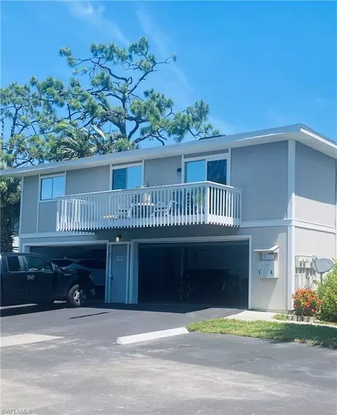 3265 Maple Leaf Cir #2, Fort Myers, FL 33907