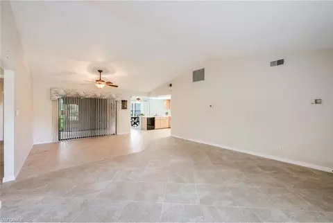 246 Mentor Dr, Naples, FL 34110 photo 4