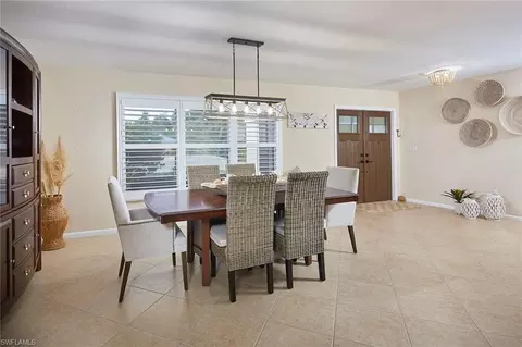 25 Wickliffe Dr, Naples, FL 34110 photo 4
