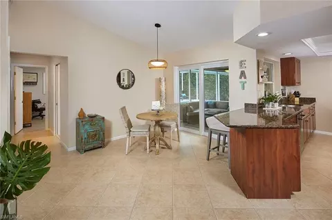 25 Wickliffe Dr, Naples, FL 34110 photo 9