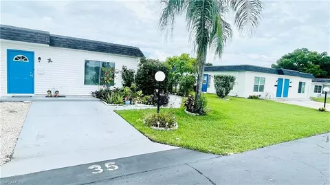 35 Hamlin Ct, Lehigh Acres, FL 33936