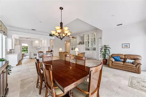 7710 Hernando Ct, Naples, FL 34114 photo 14
