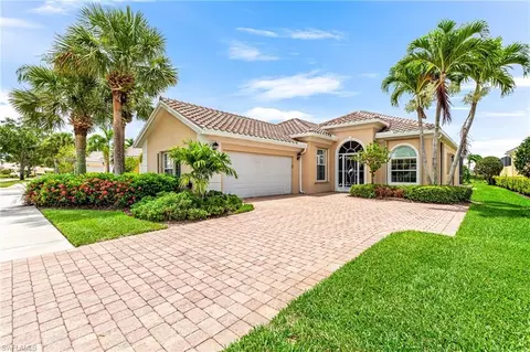 7710 Hernando Ct, Naples, FL 34114