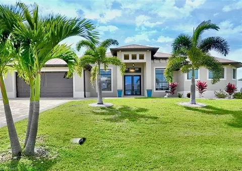 316 SW 31st Pl, Cape Coral, FL 33991