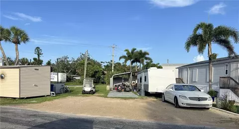 37 Nancy Ln, Fort Myers Beach, FL 33931