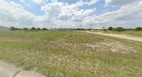 Monday St, Labelle, FL 33935