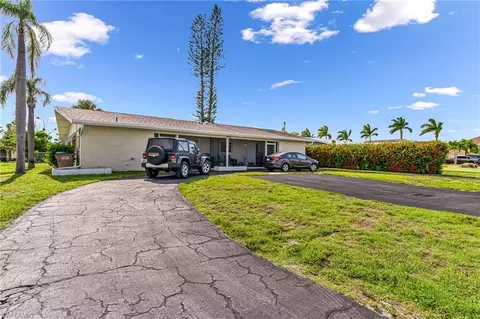 3618 SE 10th Ave, Cape Coral, FL 33904
