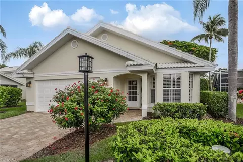 1541 Weybridge Cir #9, Naples, FL 34110