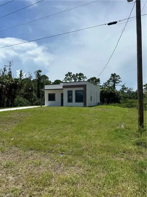 134 Viewpoint Dr, Lehigh Acres, FL 33972