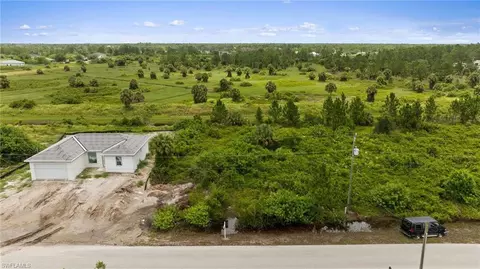 959 Commodore St, Lehigh Acres, FL 33974 photo 3
