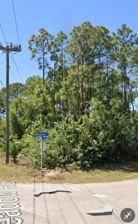 244 Meadow Rd, Lehigh Acres, FL 33973