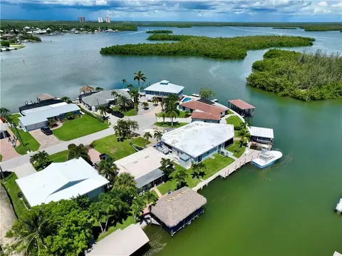 View/Area - 164 E Hilo St, Naples, FL 34113 photo 7 of 10