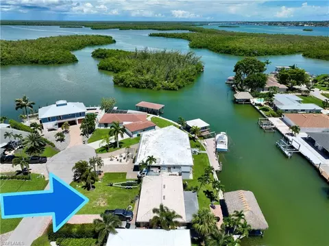 164 E Hilo St, Naples, FL 34113