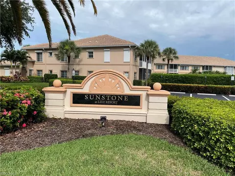 9061 Michael Cir #2, Naples, FL 34113