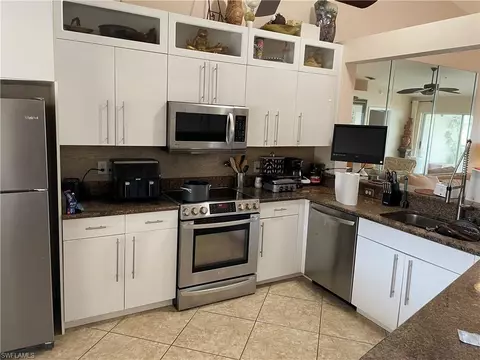 Kitchen - 9061 Michael Cir #2, Naples, FL 34113 photo 4 of 4