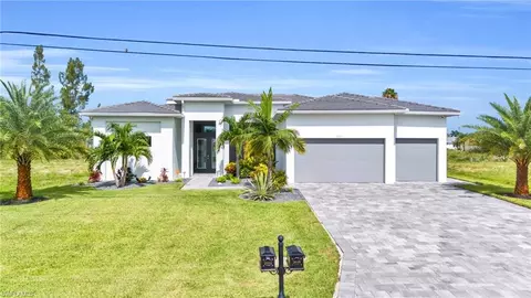 3510 SW 11th Pl, Cape Coral, FL 33914