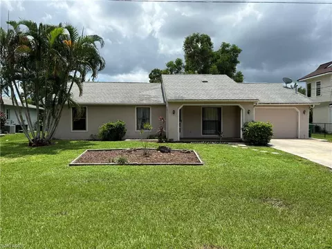 5072 27th Pl SW, Naples, FL 34116