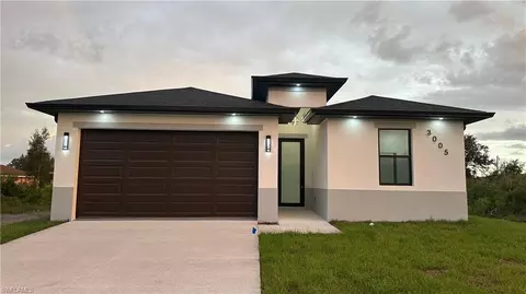 3005 58th St W, Lehigh Acres, FL 33971