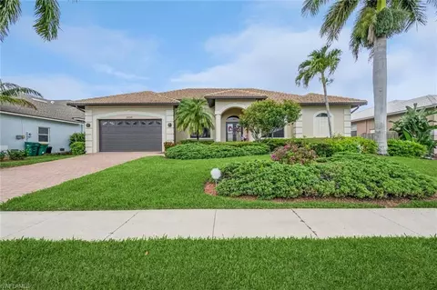 1650 Almeria Ct, Marco Island, FL 34145