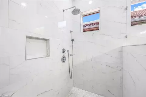 Bath - 6761 Bent Grass Dr, Naples, FL 34113 photo 2 of 4