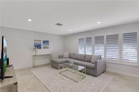 696 Regatta Ct, Naples, FL 34103 photo 15