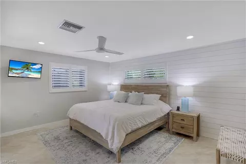 696 Regatta Ct, Naples, FL 34103 photo 25