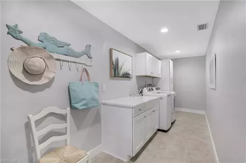 696 Regatta Ct, Naples, FL 34103 photo 20