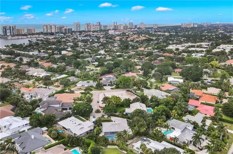 696 Regatta Ct, Naples, FL 34103 photo 36