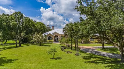 20150 Cypress Creek Dr, Alva, FL 33920