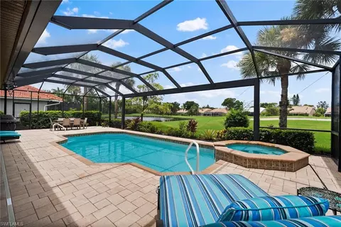 8990 Mustang Island Cir, Naples, FL 34113
