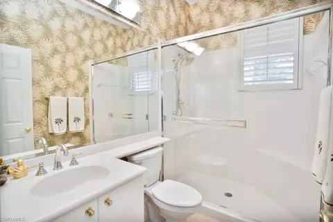 732 Courtside Dr, Naples, FL 34105 photo 18