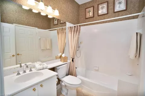 732 Courtside Dr, Naples, FL 34105 photo 16