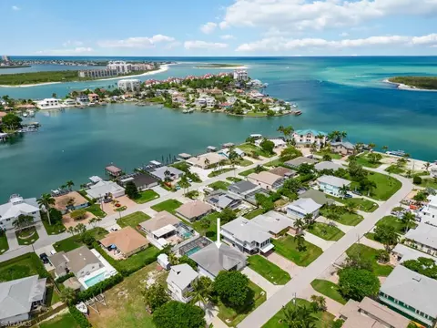 191 Tahiti Cir, Naples, FL 34113 photo 3