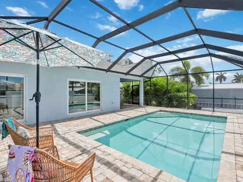 191 Tahiti Cir, Naples, FL 34113 photo 2