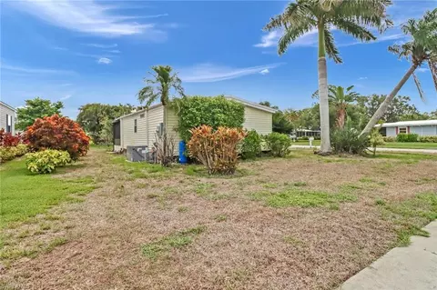 600 Charlemagne Blvd, Naples, FL 34112 photo 4
