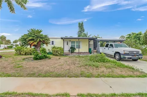 600 Charlemagne Blvd, Naples, FL 34112 photo 2