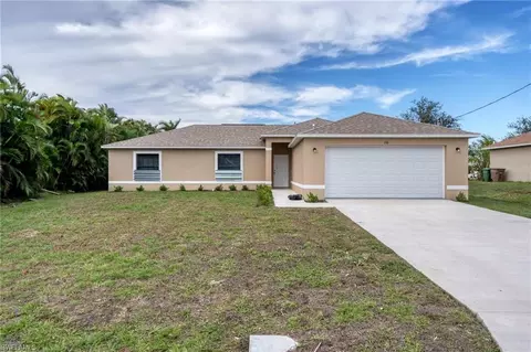 1105 SW 15th Ter, Cape Coral, FL 33991