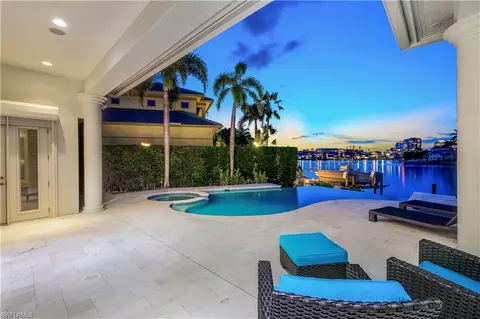 255 Bay Pt, Naples, FL 34103 photo 30