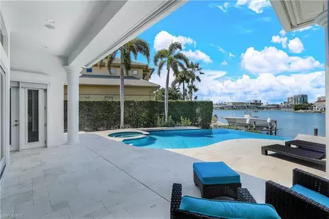 255 Bay Pt, Naples, FL 34103 photo 34