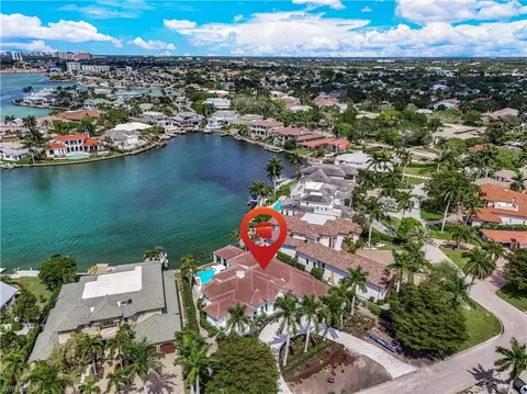 255 Bay Pt, Naples, FL 34103 photo 38