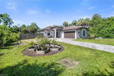 2760 20th Ave NE, Naples, FL 34120
