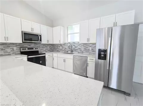 607 Marcella Ave, Labelle, FL 33935 photo 6