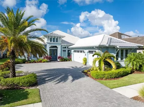 6010 Barthelemy Ave, Naples, FL 34113