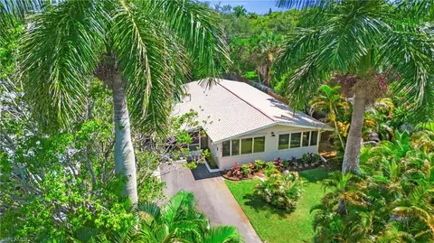 1140 29th Ave N, Naples, FL 34103 photo 3