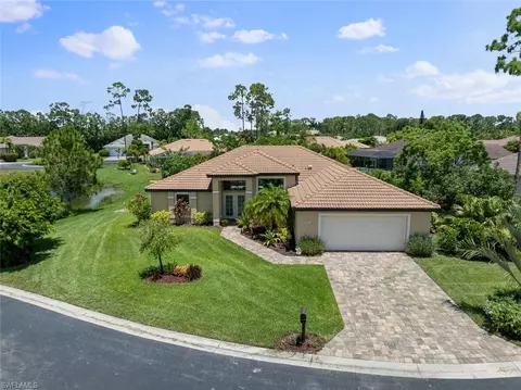 10011 Hidden Pines Ln, Bonita Springs, FL 34135